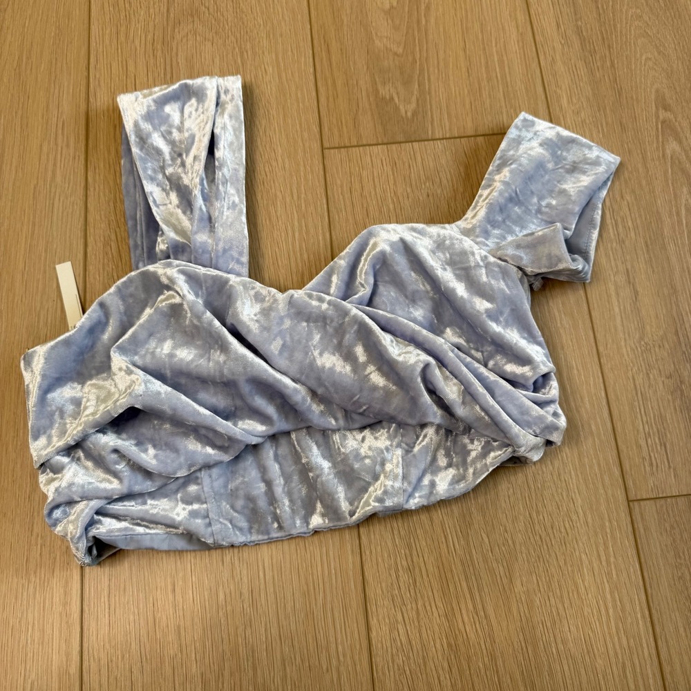 J7 ASOS Crushed Velvet Twisted Front Crop Top Periwinkle Blue Asymmetrical Sz 6
